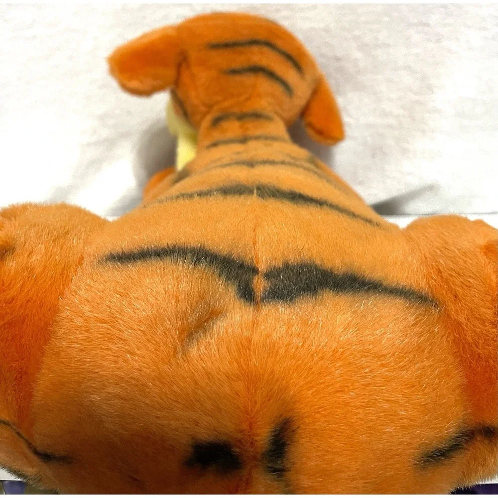 Vintage Disney Winnie the Pooh Tigger Lying Down Plush 21 Inch Toy Collectible